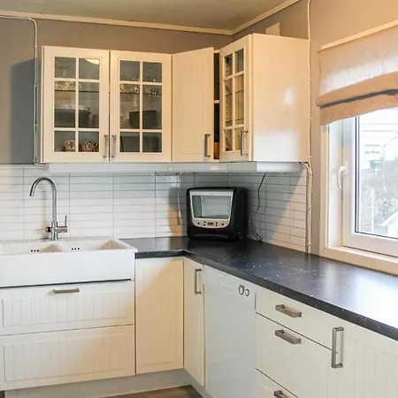 Awesome In W/ Wifi And 4 Bedrooms * Flekkefjord