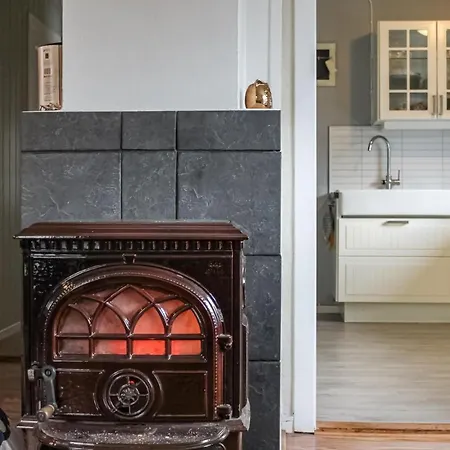 Awesome In W/ Wifi And 4 Bedrooms * Flekkefjord