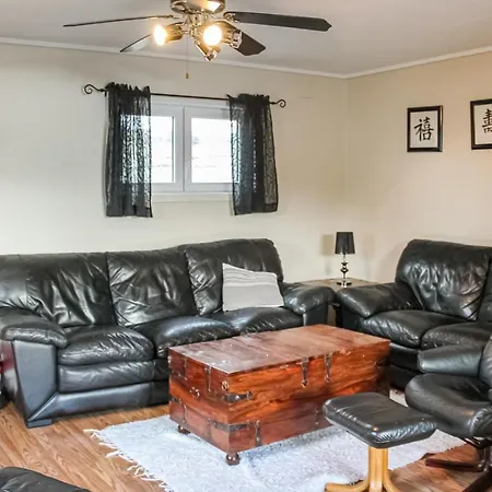 Awesome In W/ Wifi And 4 Bedrooms * Flekkefjord