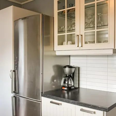 Awesome In W/ Wifi And 4 Bedrooms Holiday home Flekkefjord